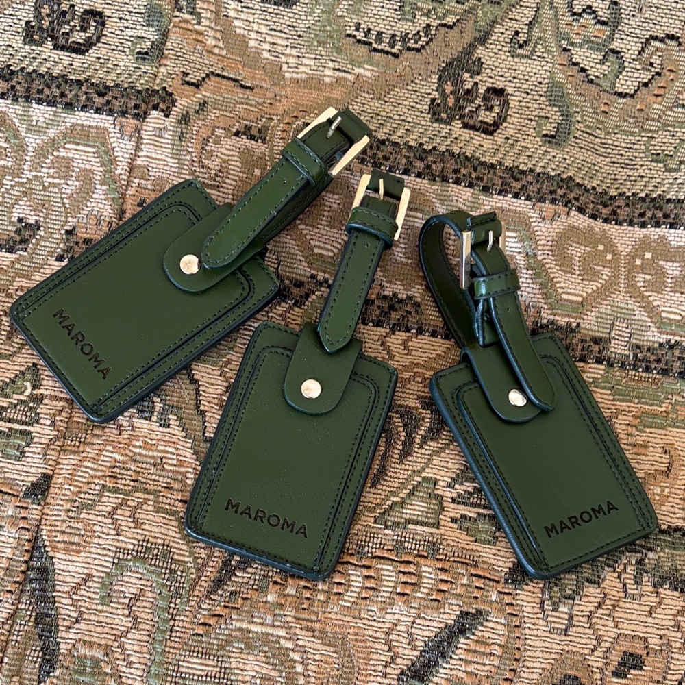 NWOT Maroma Green Leather Luggage Tags Set